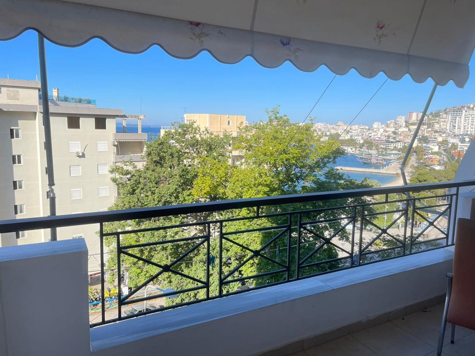 Xhemi'S Apartment Sarande Exterior photo