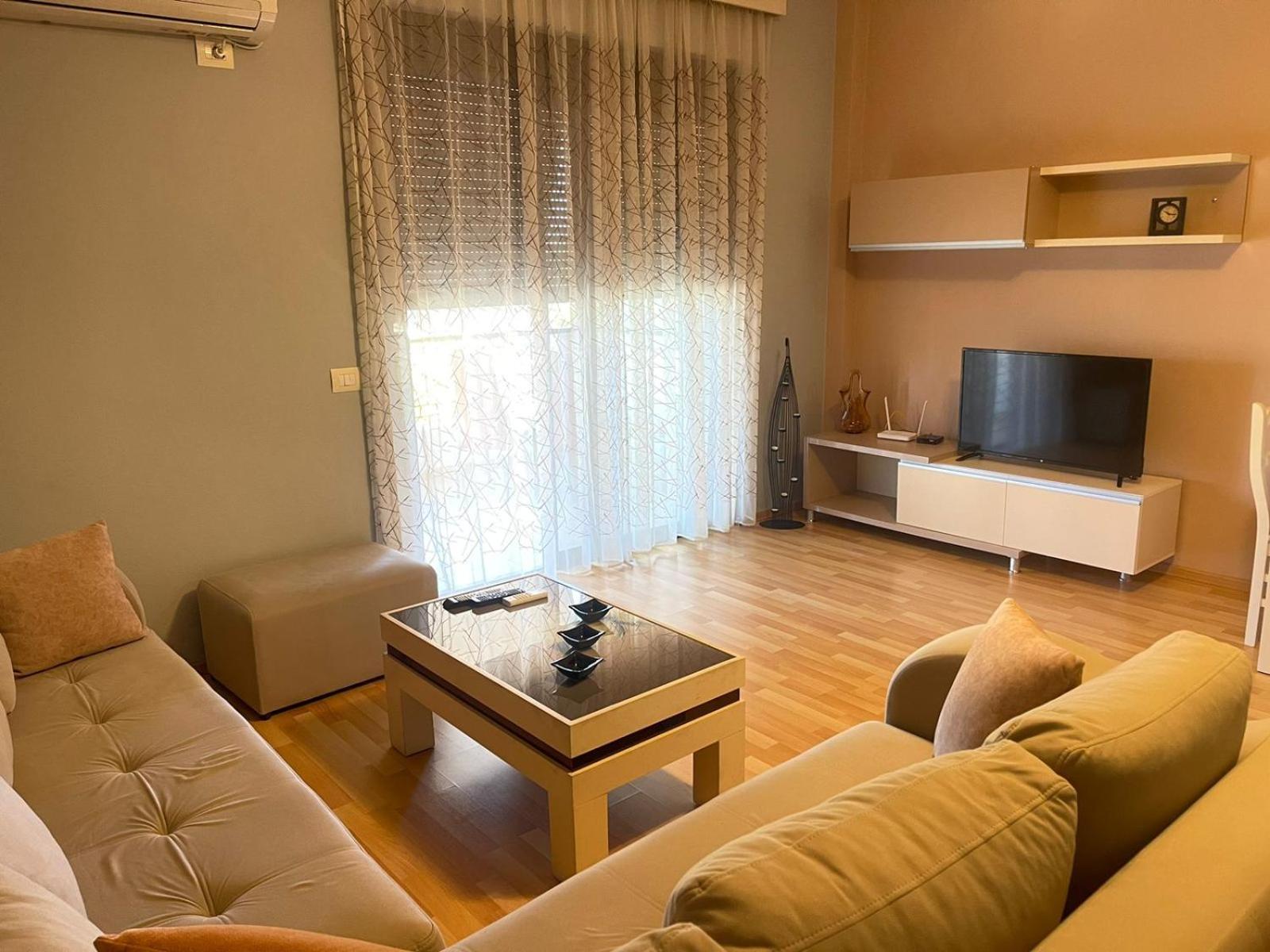 Xhemi'S Apartment Sarande Exterior photo