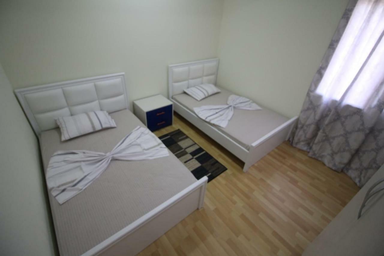 Xhemi'S Apartment Sarande Exterior photo